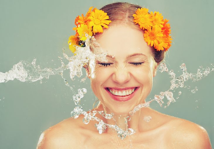 精製水スキンケア用途①洗顔｜精製水をそのまま顔に使用