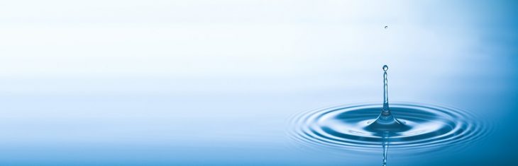 自宅での洗車の手間を軽減するには精製水がおすすめ